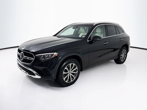 Certified 2026 Mercedes-Benz GLC 300 4MATIC image 3