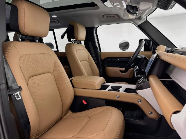 New 2026 Land Rover Defender 110 S AWD/4WD image 30