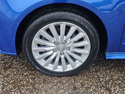 Used 2018 Audi A3 e-tron Prestige image 2