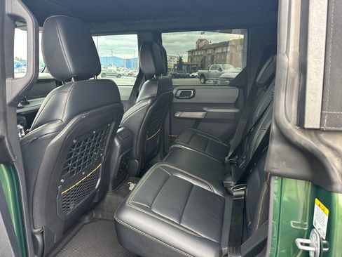 Used 2022 Ford Bronco Badlands image 12