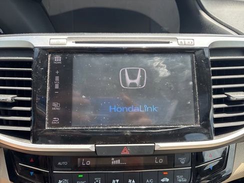 Used 2017 Honda Accord EX-L image 16