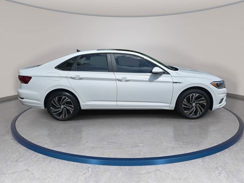 Used 2019 Volkswagen Jetta SEL Premium FWD image 4