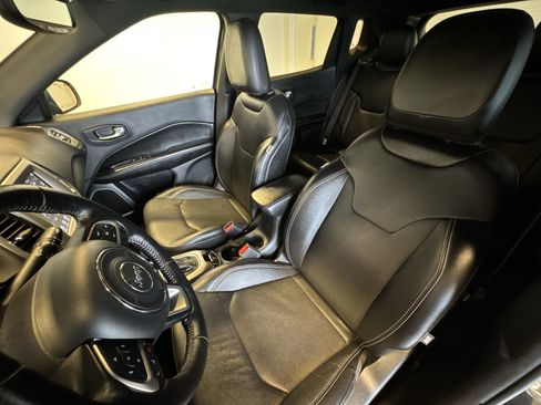 Used 2021 Jeep Compass Latitude image 11