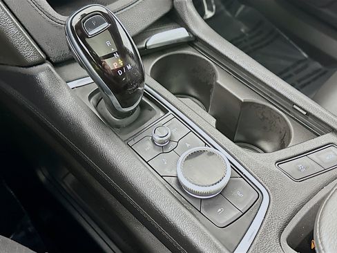 Used 2023 Cadillac XT6 Premium Luxury image 17