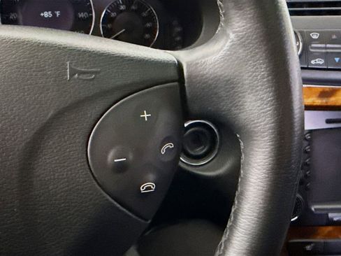 Used 2004 Mercedes-Benz E 500 Sedan image 12