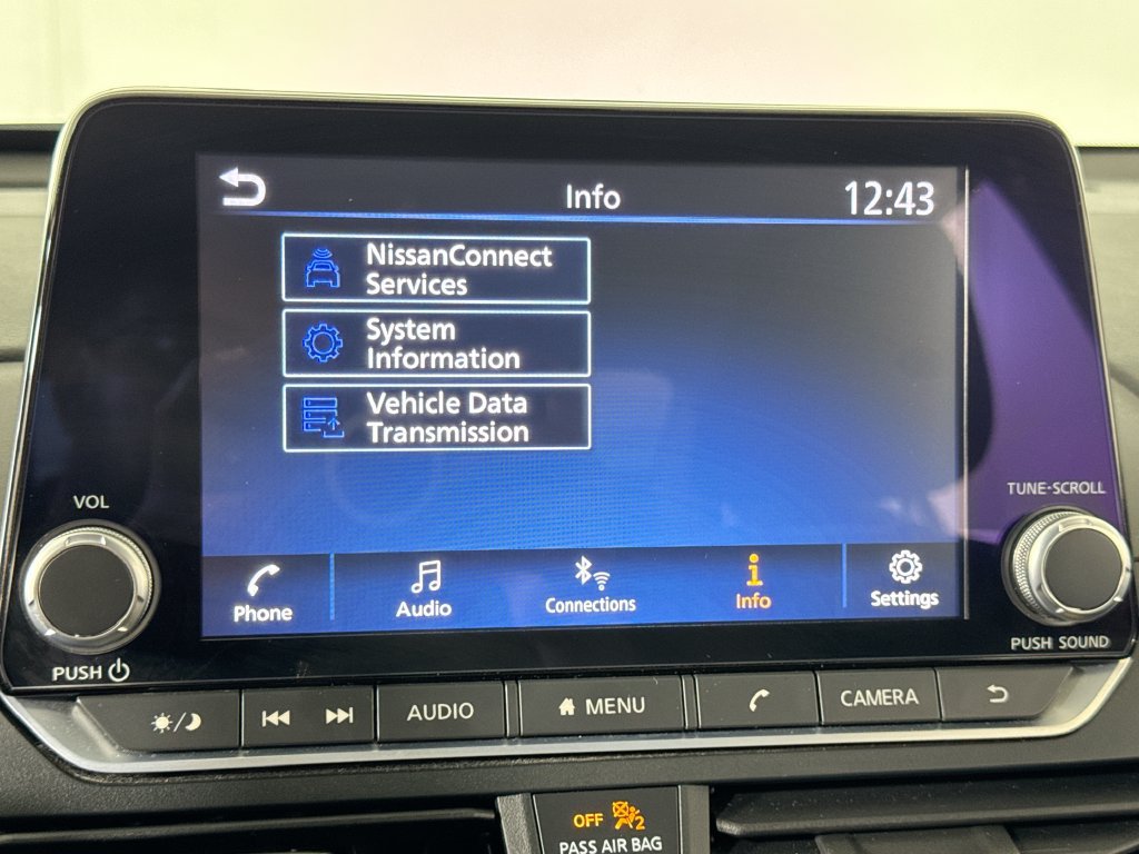 Used 2025 Nissan Altima 2.5 SV FWD image 35