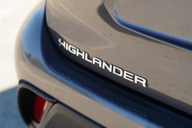 Used 2020 Toyota Highlander XLE AWD/4WD image 38