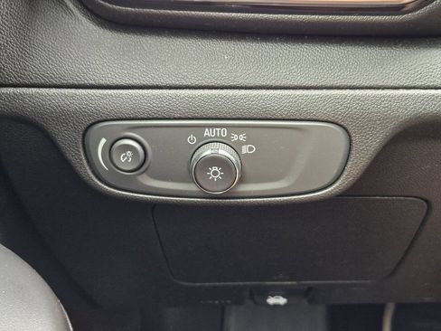 Used 2023 Chevrolet Bolt EUV Premier w/ Sun & Sound Package FWD image 24