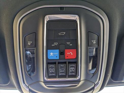 Certified 2025 Jeep Grand Cherokee L Overland AWD/4WD image 70