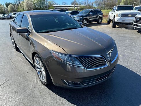 Used 2016 Lincoln MKS AWD w/ Equipment Group 101A image 5