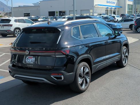 New 2025 Volkswagen Taos SE image 3