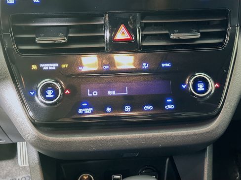 Used 2022 Hyundai Ioniq SE image 23