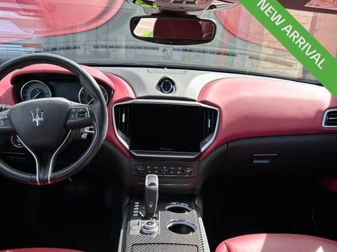 Certified 2023 Maserati Ghibli Modena RWD image 3