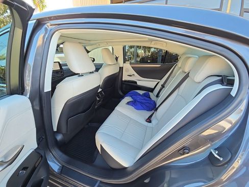 Used 2024 Lexus ES 350 350 Luxury image 14