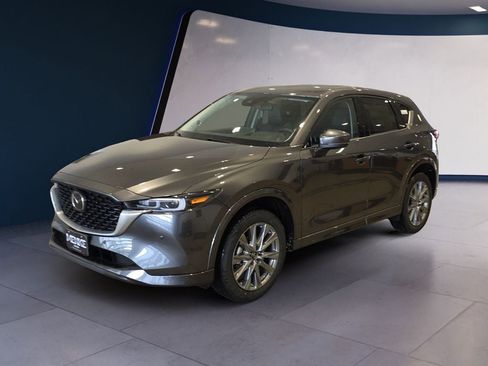 New 2025 MAZDA CX-5 AWD 2.5 S w/ Premium Plus Pkg image 3