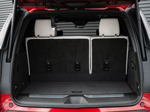 Used 2026 Cadillac Escalade V image 31