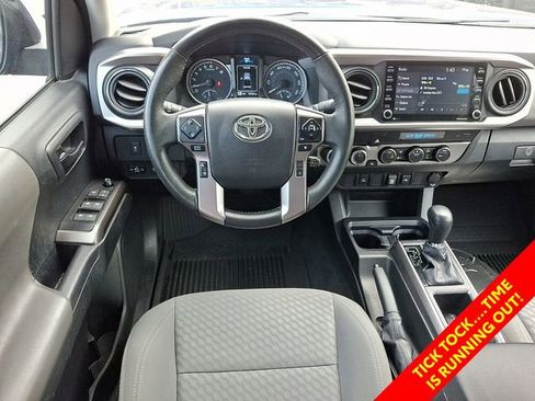 Certified 2023 Toyota Tacoma SR5 AWD/4WD image 15