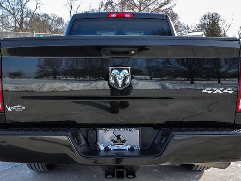 Used 2018 RAM 1500 Express image 41