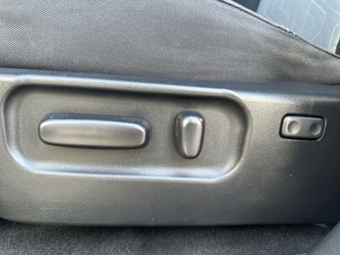 Used 2022 Toyota Tacoma TRD Off-Road image 20