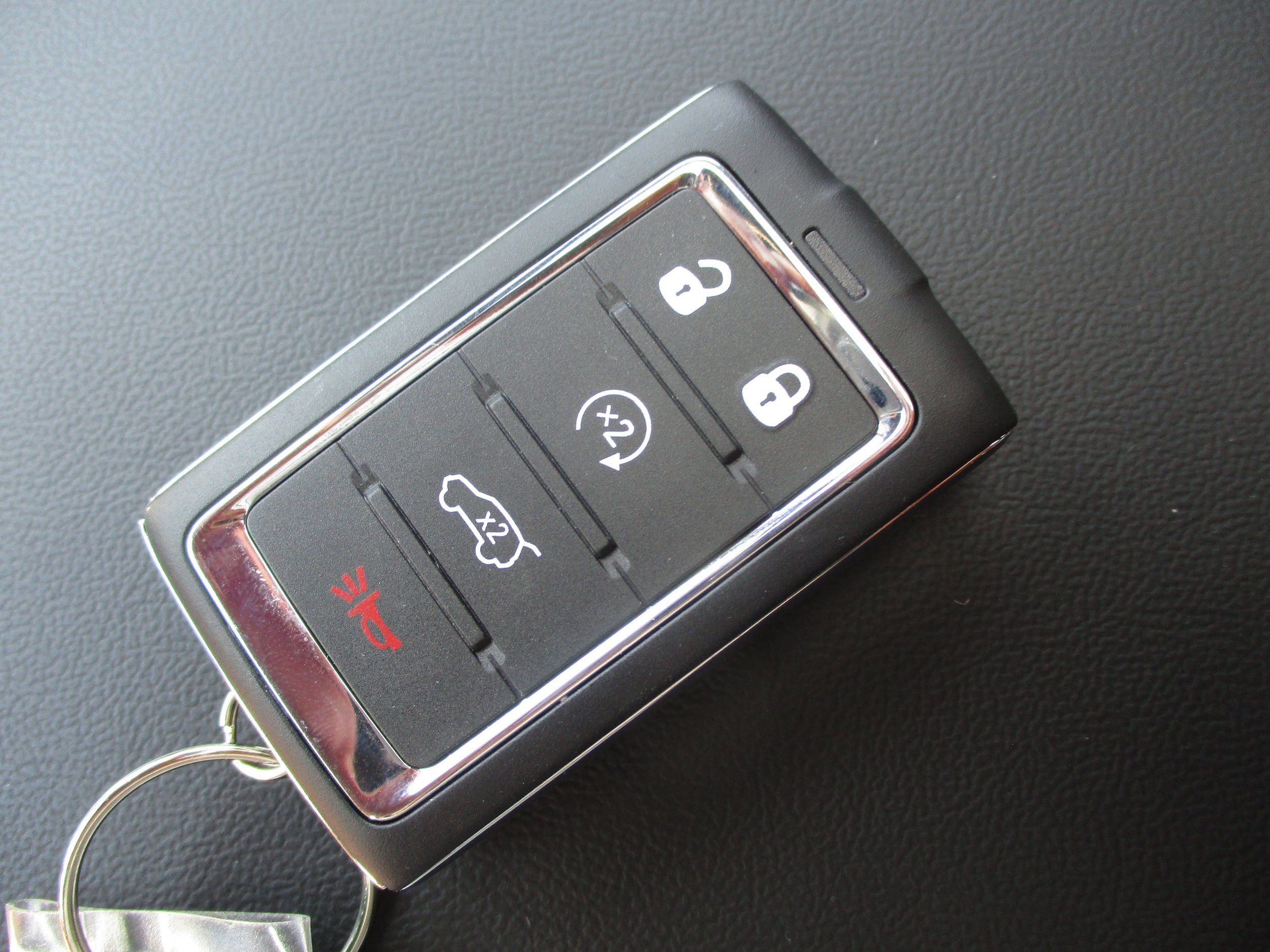 Used 2025 Jeep Grand Cherokee L Limited w/ Black Appearance Package AWD/4WD image 45