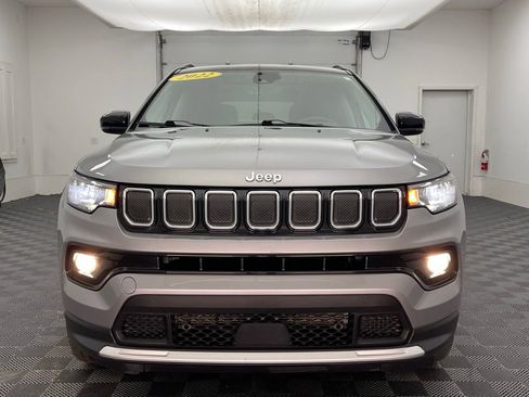 Used 2022 Jeep Compass Limited w/ Sun and Sound Group AWD/4WD image 13