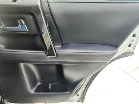 Used 2022 Toyota 4Runner TRD Off-Road image 27