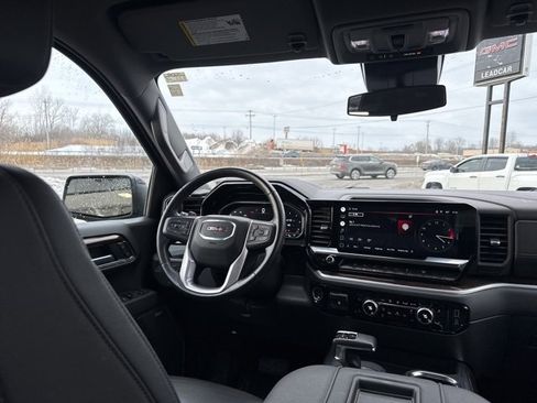 Used 2022 GMC Sierra 1500 Elevation w/ Elevation Premium Package image 15