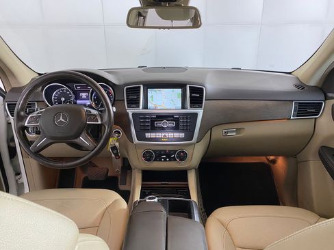 Used 2015 Mercedes-Benz ML 350 4MATIC w/ Premium 1 Package image 16