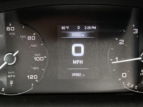 Used 2025 RAM ProMaster 2500 w/ Convenience Group FWD image 11
