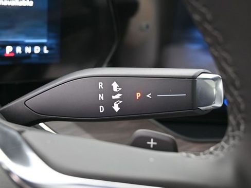 New 2026 Chevrolet Suburban Premier image 28