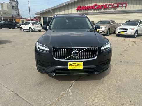 Used 2022 Volvo XC90 T6 Momentum w/ Advanced Package AWD/4WD image 8
