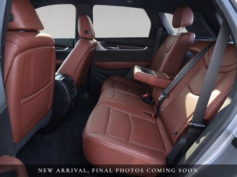 Used 2024 Cadillac XT5 Sportv w/ Technology Package AWD/4WD image 10