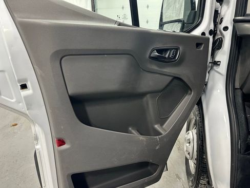 Used 2024 Ford Transit 250 148 Medium Roof Extended AWD w/ Load Area Protection Package image 8