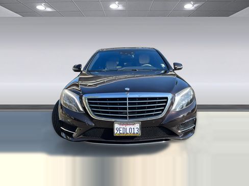 Used 2017 Mercedes-Benz S 550 Sedan image 4