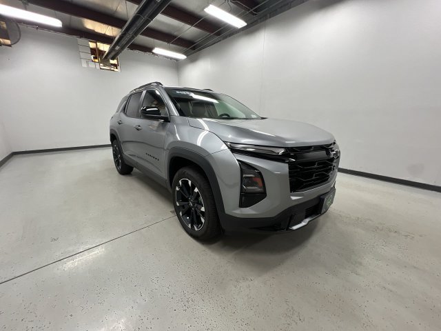 Certified 2026 Chevrolet Equinox RS w/ LPO, Floor Liner Package AWD/4WD image 2