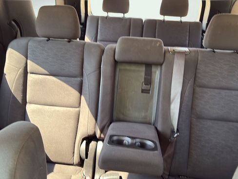 Used 2022 Dodge Durango SXT AWD/4WD image 5