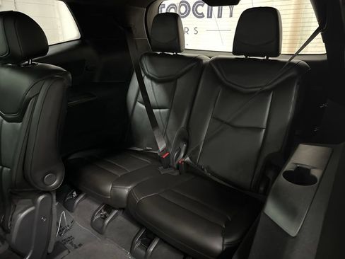 Used 2020 Cadillac XT6 Premium Luxury AWD/4WD image 36