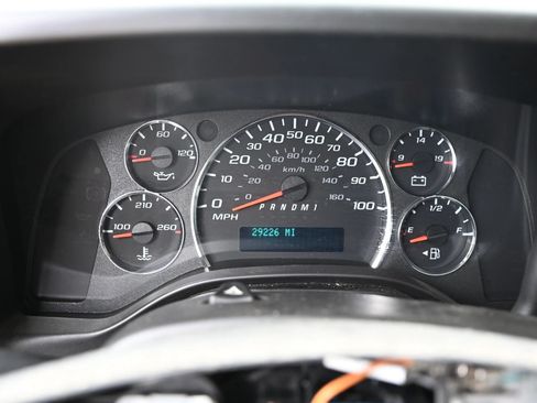 Used 2024 Chevrolet Express 2500 w/ Driver Convenience Package RWD image 8