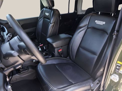Used 2023 Jeep Wrangler Unlimited Sport AWD/4WD image 7