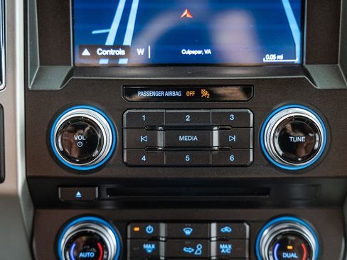 Used 2018 Ford F150 King Ranch w/ Equipment Group 601A Luxury image 30