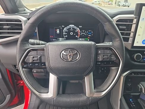 Used 2024 Toyota Sequoia Platinum AWD/4WD image 19