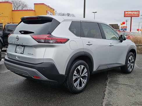 Certified 2023 Nissan Rogue SV image 6