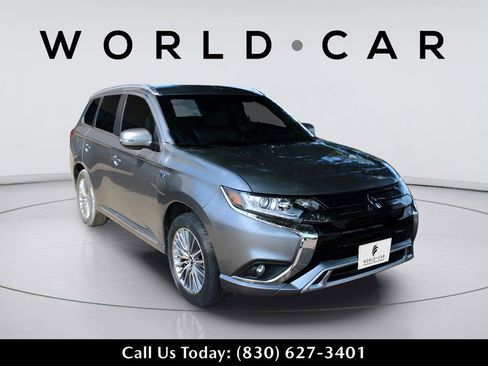 Used 2022 Mitsubishi Outlander SEL image 1