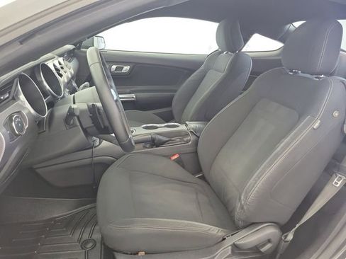 Used 2019 Ford Mustang GT RWD image 14