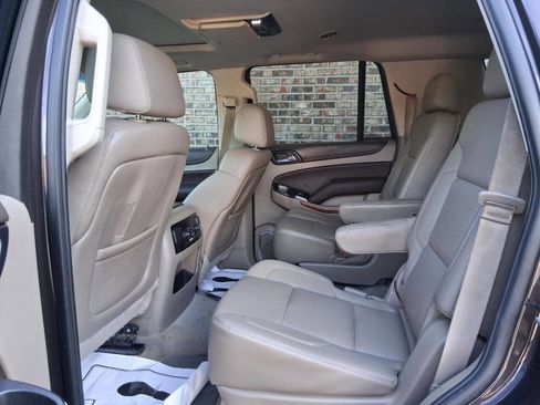 Used 2015 Chevrolet Tahoe LTZ RWD image 9