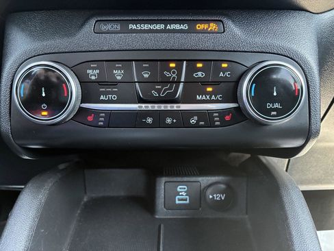 Used 2023 Ford Escape ST-Line AWD/4WD image 26