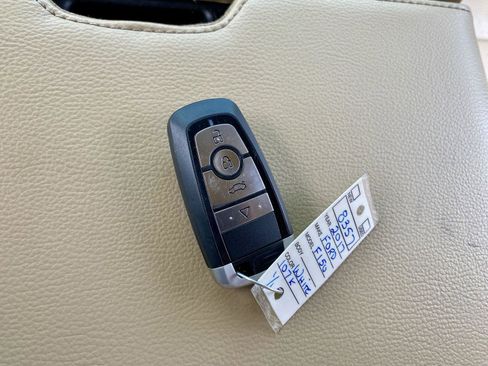 Used 2017 Ford F150 Lariat w/ Equipment Group 501A Mid image 34