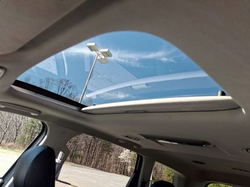 Used 2021 Kia Telluride EX w/ EX Premium Package image 14