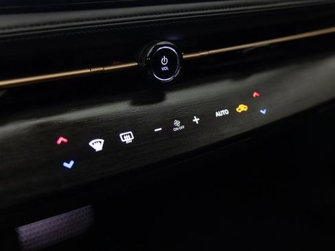 Used 2023 Nissan Ariya AWD image 30