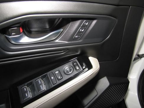 Certified 2025 Honda Accord Touring image 11
